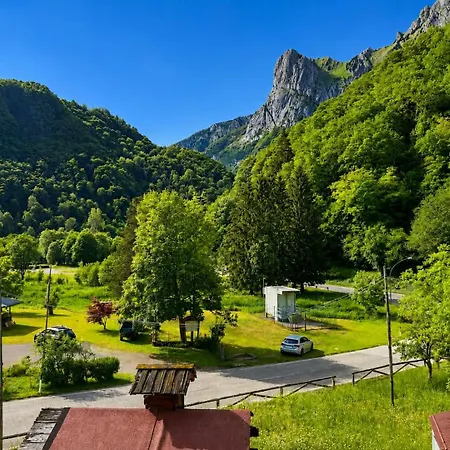 Alpine Retreat - Zoncolan Area & Austria 公寓 Muse